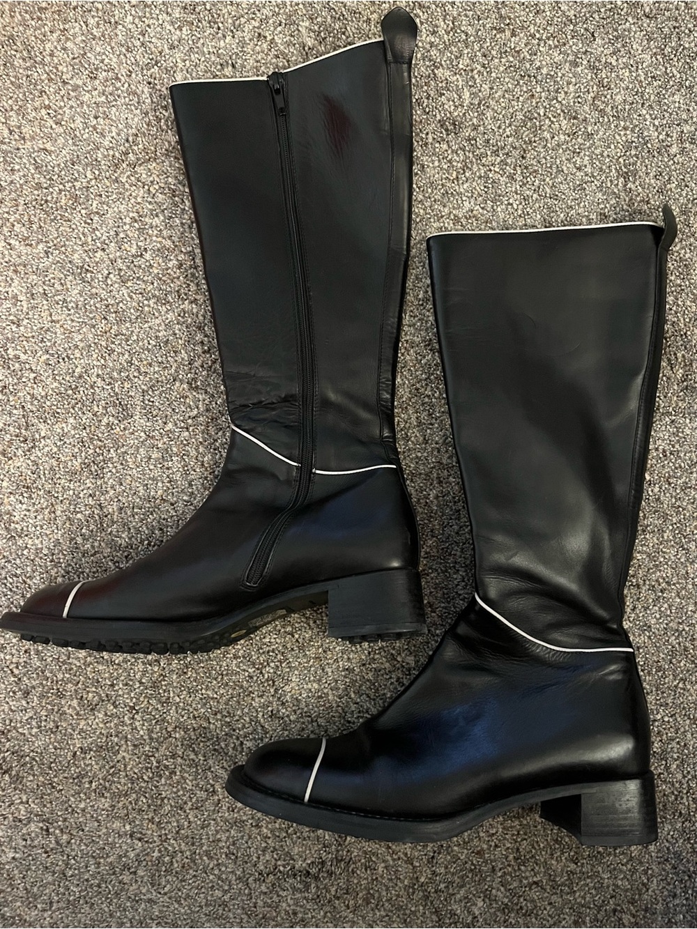 Vintage Prada Linea Rossa (Prada Sport) black leather boots - Picture 2 of 13